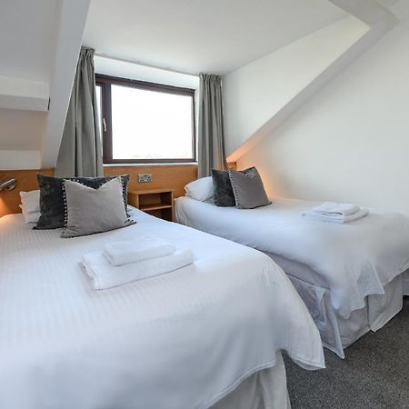 Woodlands Hall Hotel Ederyn Exterior photo